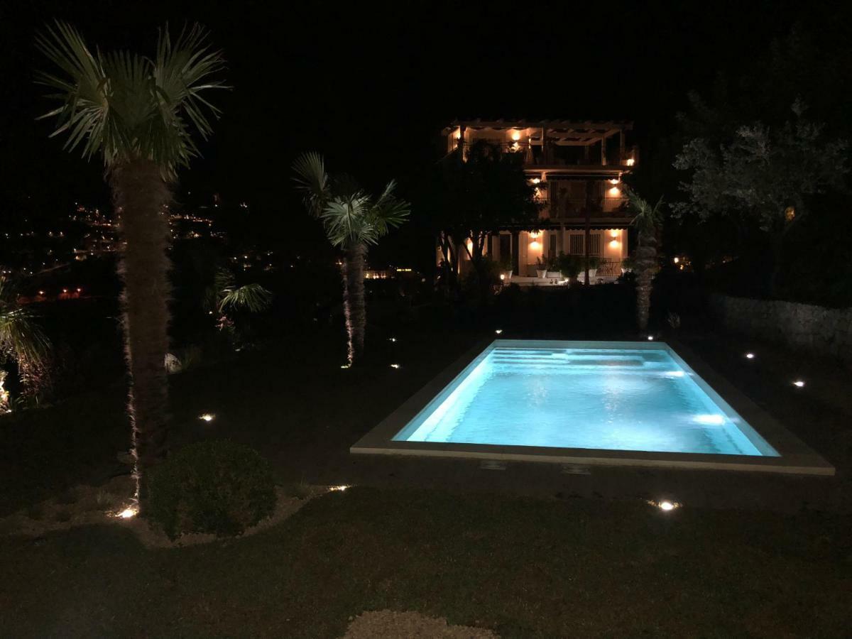 Villa Nina 2013 Appartamento Taormina Eksteriør billede