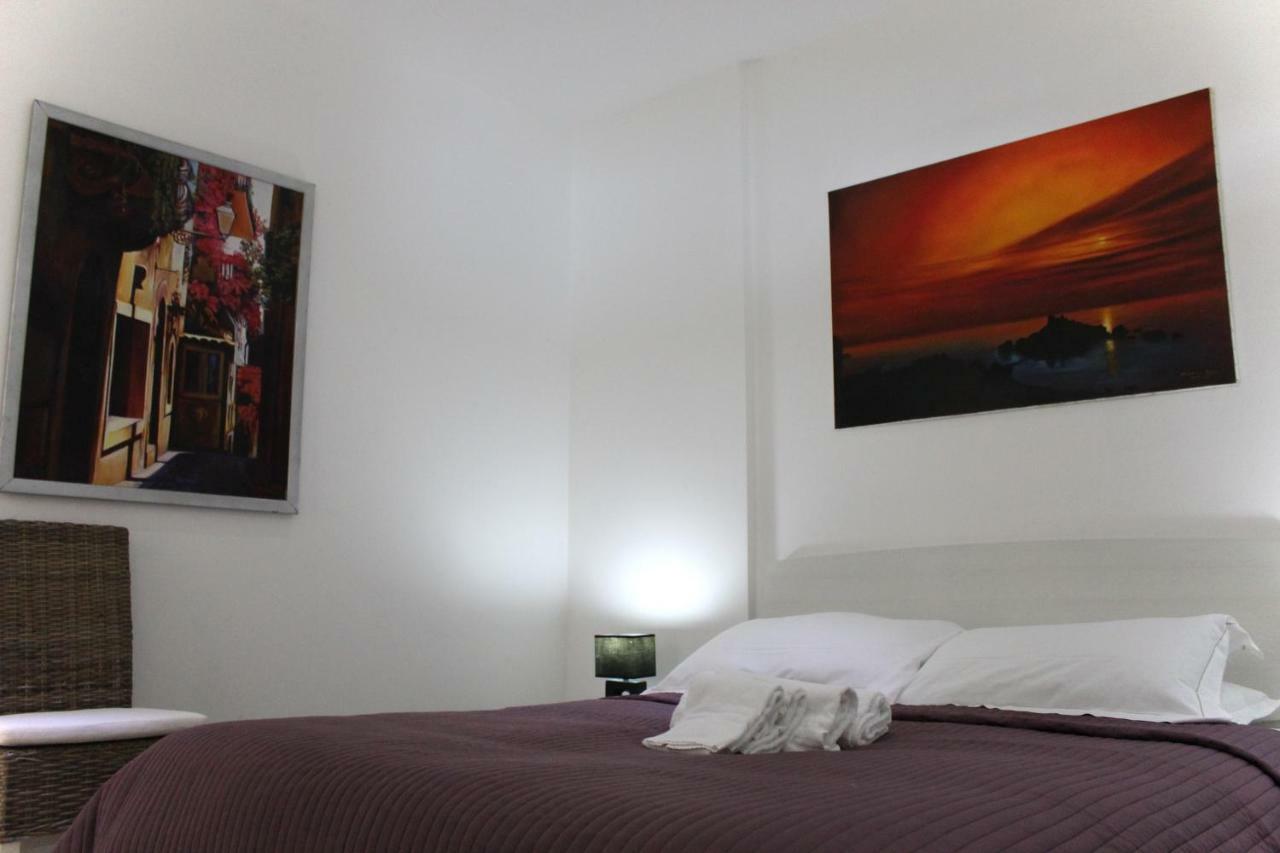 Villa Nina 2013 Appartamento Taormina Eksteriør billede