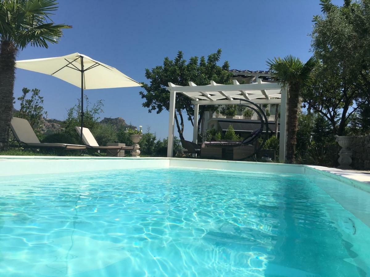 Villa Nina 2013 Appartamento Taormina Eksteriør billede